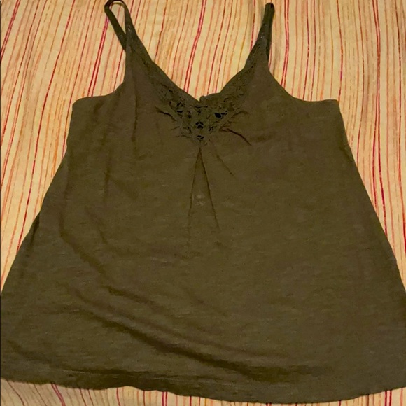 7 Summer sleeveless blouses - Picture 1 of 13